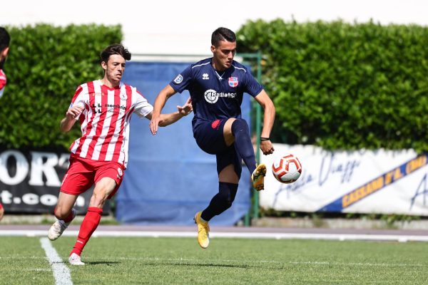 Galleria VIDEO E PHOTOGALLERY: A Caravaggio cade la Virtus Ciserano Bergamo (3-1): il gol della bandiera di Esposito