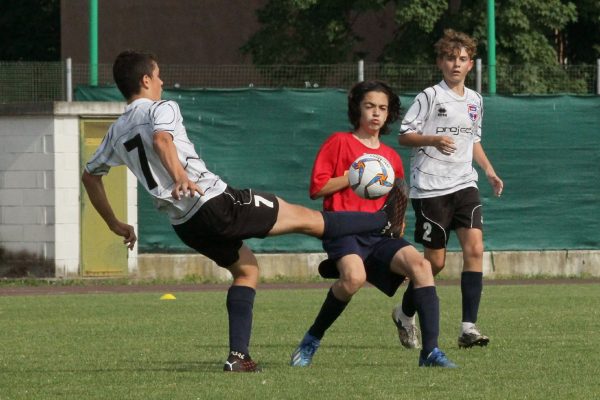 Gli Esordienti 2008 Virtus Ciserano Bergamo vincitori del Trofeo De Guz