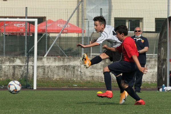 Gli Esordienti 2008 Virtus Ciserano Bergamo vincitori del Trofeo De Guz