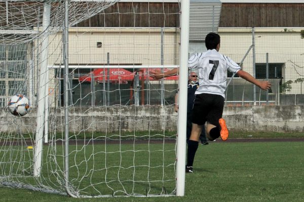 Gli Esordienti 2008 Virtus Ciserano Bergamo vincitori del Trofeo De Guz