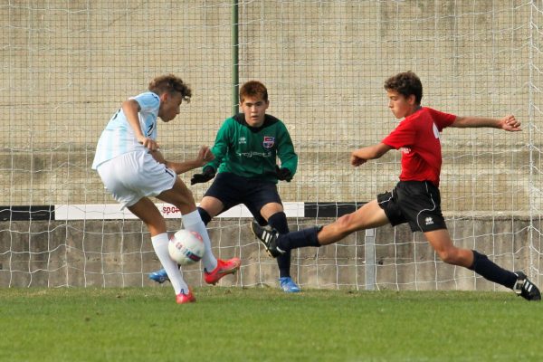 Under 14 Virtus Ciserano Bergamo al Carillo nella sfida contro la Juvenes Gianni Radici