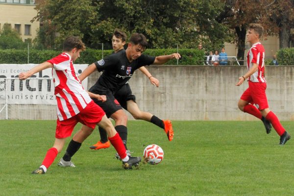 Under 17 Virtus Ciserano Bergamo-Caravaggio al Carillo: le immagini del match