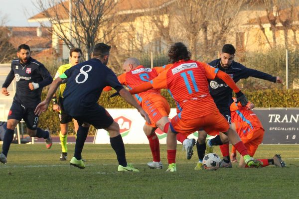 Desenzano Calvina-Virtus Ciserano Bergamo 1-1: le immagini del match