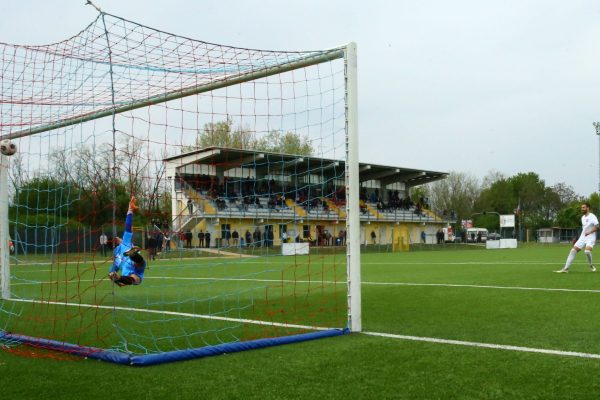 Quarti di finale di Coppa Italia: Caronnese-Virtus Ciserano Bergamo 5-6 dcr