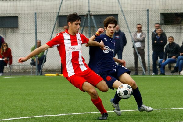 L’Under 16 festeggia la vittoria del proprio girone