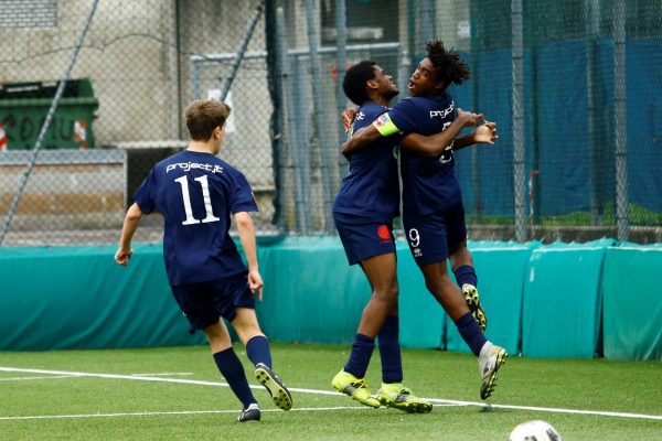 L’Under 16 festeggia la vittoria del proprio girone