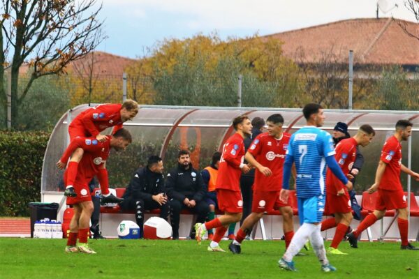 Desenzano-Virtus Ciserano Bergamo 2-1: le immagini del match