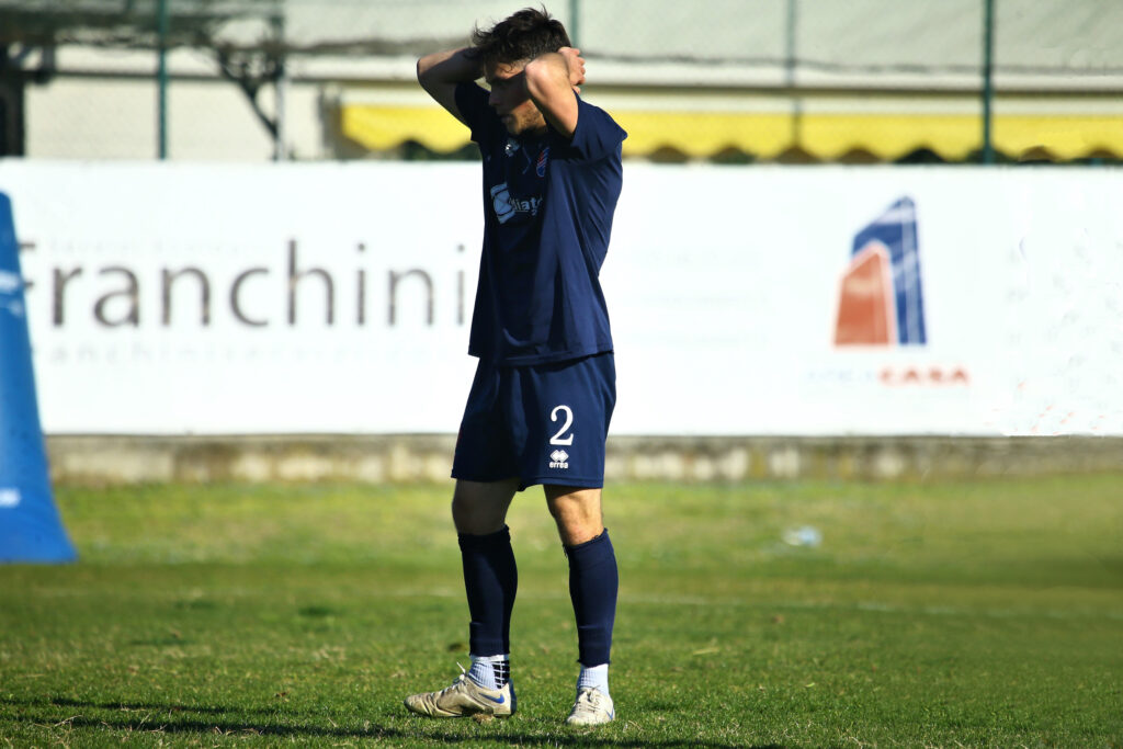 La Virtus Ciserano Bergamo in dieci cede alla Casatese (2-0)