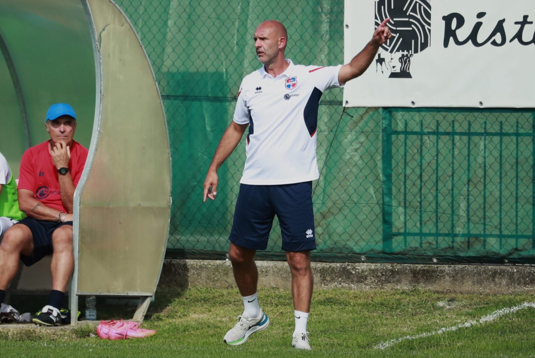 Nicola Valenti sarà ancora alla guida della Prima Squadra